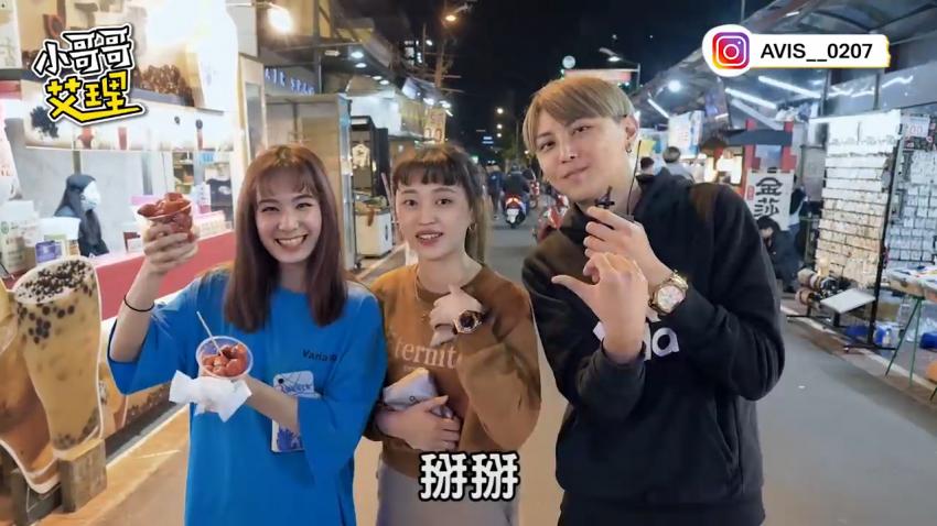 小艾-街头挑战！实测唱歌的男生大加分？