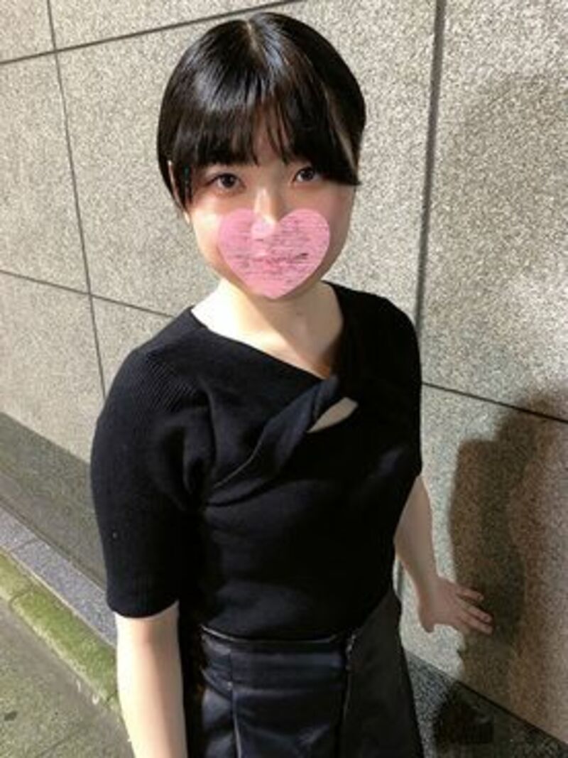 调教母狗，各种深喉，就是鸡巴小了点，